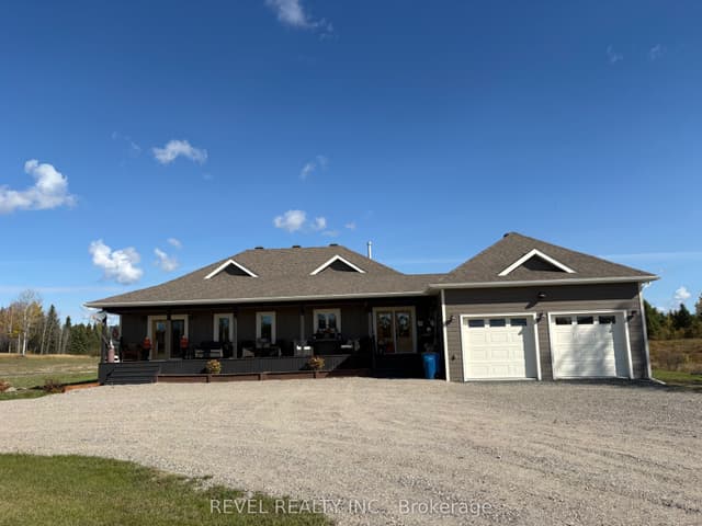 Detached at 1267 4 & 5 Concession, Cochrane, ON P0L 1C0