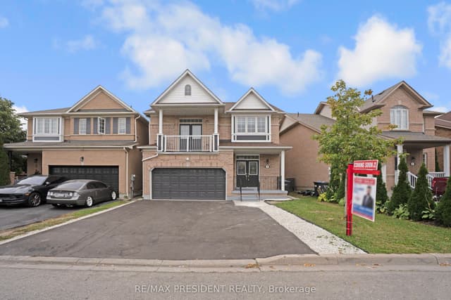 Detached at 4 Chalkfarm Crescent, Brampton, ON L7A 3V8