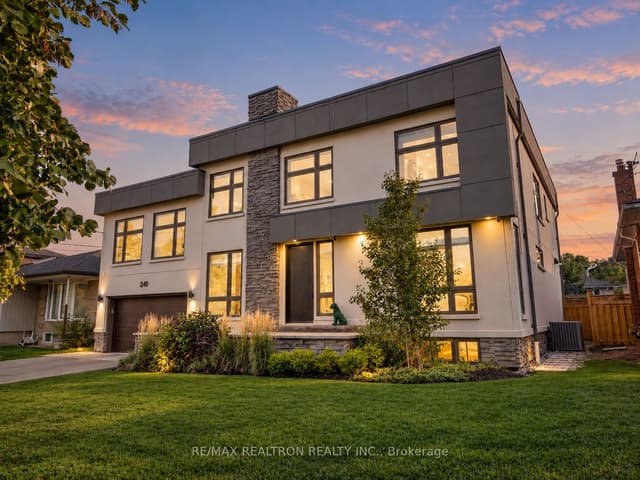 Detached at 240 Maxwell Street, Toronto, ON M3H 5B7, Toronto C06