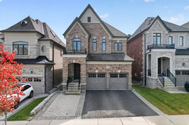 Detached at 18 Hackwood Crescent, Aurora, ON L4G 0V1