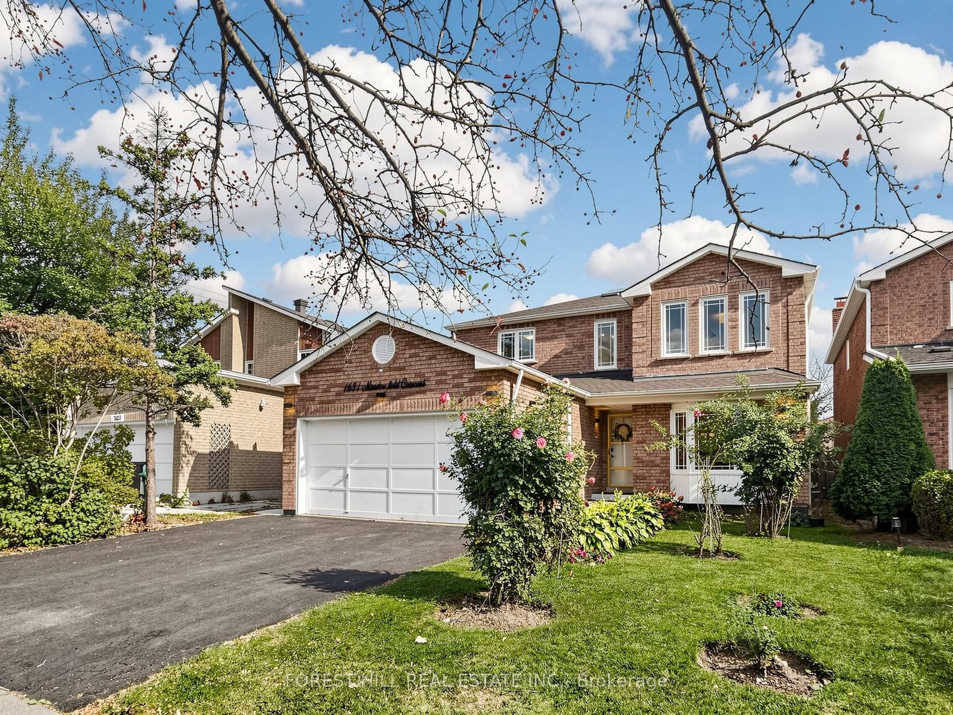 1631 Meadowfield Cres