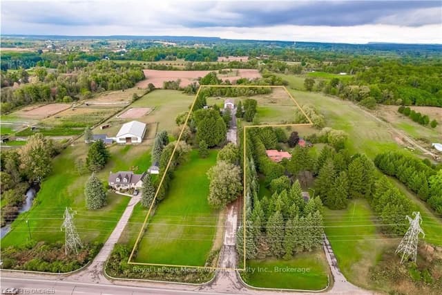Detached at 1602 6 Highway N, Hamilton, ON L8N 2Z7