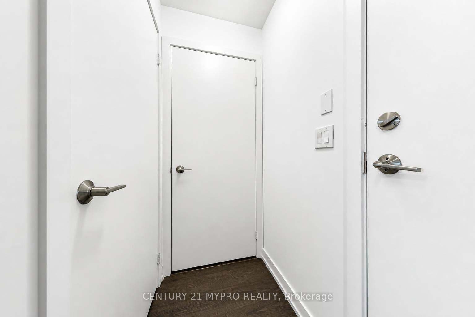 Suite 320 · Floor 3, Unit 320 · 555 William Graham Dr