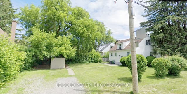 Detached at 112 Leland Street Bsmt Room #2, Hamilton, ON L8S 3A2