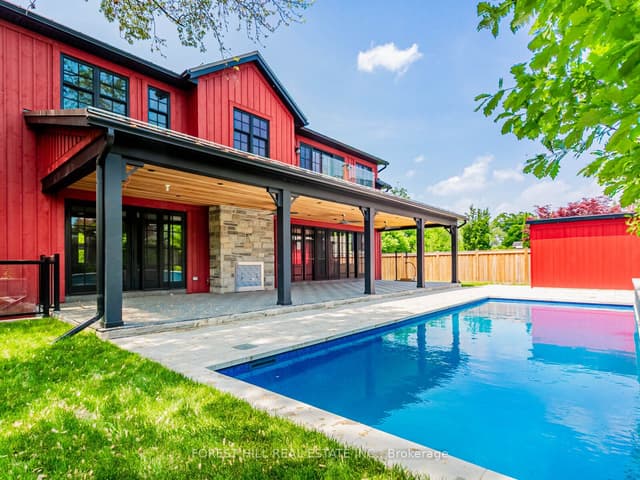 Detached at 7089 Second Line W, Mississauga, ON L5W 1A1