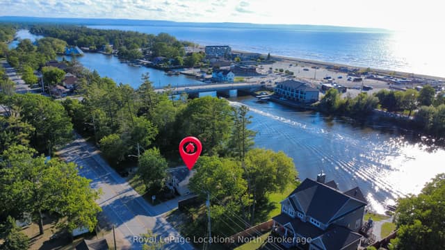 Detached at 32 River Road E, Wasaga Beach, ON L9Z 2L1