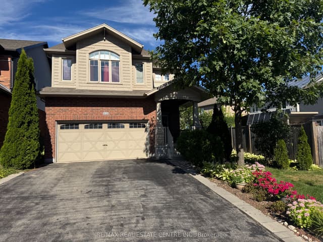 Detached at 32 Hodgson Drive, Guelph, ON N1L 0K2