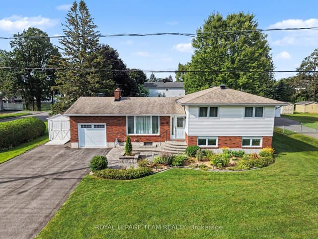 Detached at 28 Gamble Drive, Stittsville - Munster - Richmond, ON K0A 2Z0