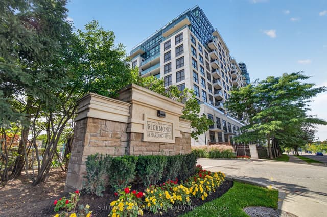 Condo Apartment at 18 Harding Boulevard 1203, Richmond Hill, ON L4C 0T3
