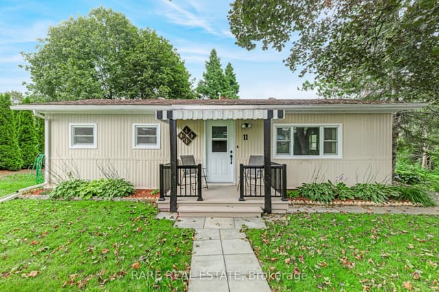 Detached at 11 Hawthorne Drive, Innisfil, ON L9S 1P7