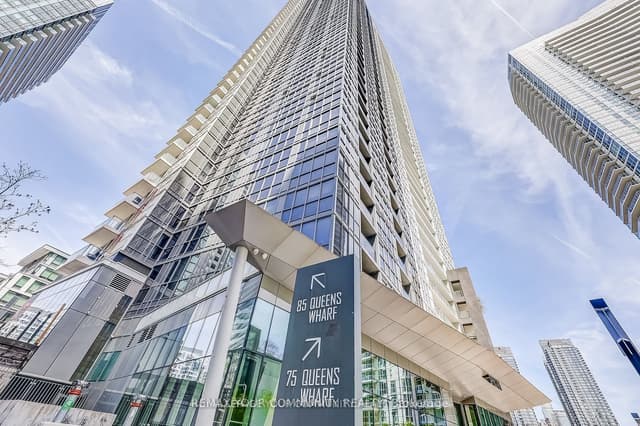 Condo Apartment at 85 Queens Wharf Road 3208, Toronto, ON M5V 0J9, Toronto C01