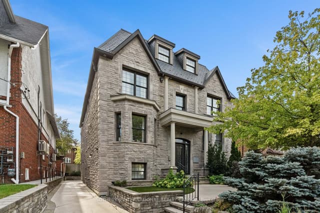 Condo Townhouse at 8 Highbourne Road 1, Toronto, ON M5P 2J2, Toronto C02