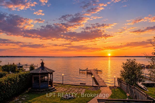 Detached at 38 Metropolitan Crescent, Georgina, ON L4P 1L5