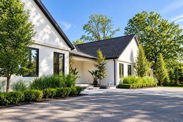 Detached at 16 Metcalf Street, Clarington, ON L1B 0H4