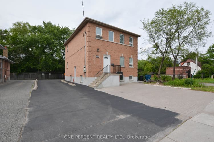 204 Sheppard Avenue