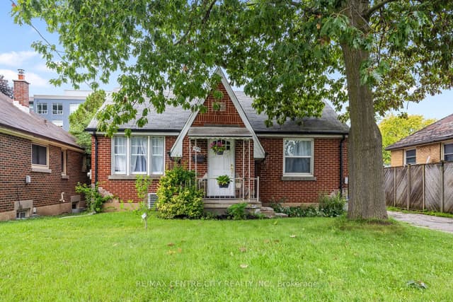 Detached at 529 Highbury Avenue N, London East, ON N5W 4K6