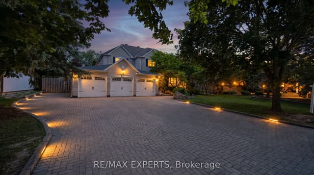Detached at 123 Fern Valley Crescent, Richmond Hill, ON L4E 2K3
