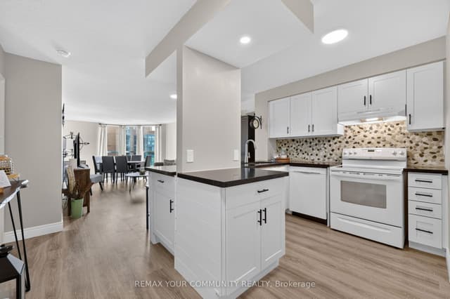 Condo Apartment at 140 Dunlop Street E 1409, Barrie, ON L4M 6H1