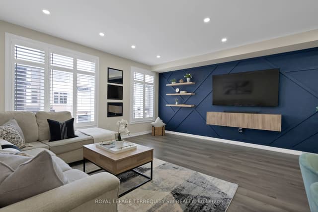 Att/Row/Townhouse at 250 Finch Avenue 603, Pickering, ON L1V 0G6
