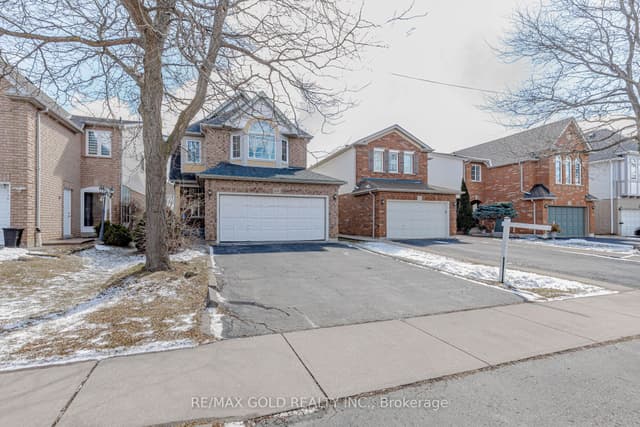 Detached at 153 Cordgrass Crescent, Brampton, ON L6R 2A1