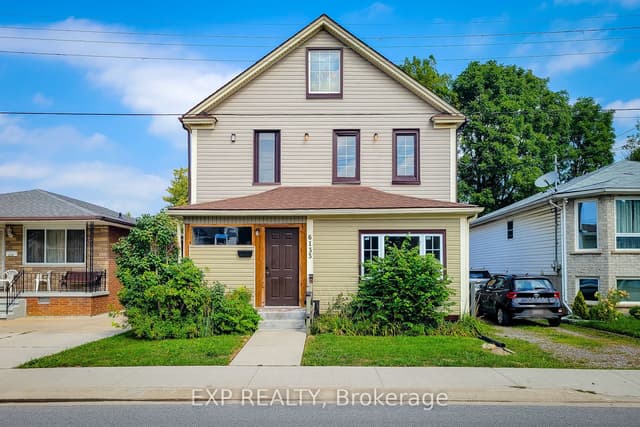 Duplex at 6133 Prospect Street Upper, Niagara Falls, ON L2G 1G9