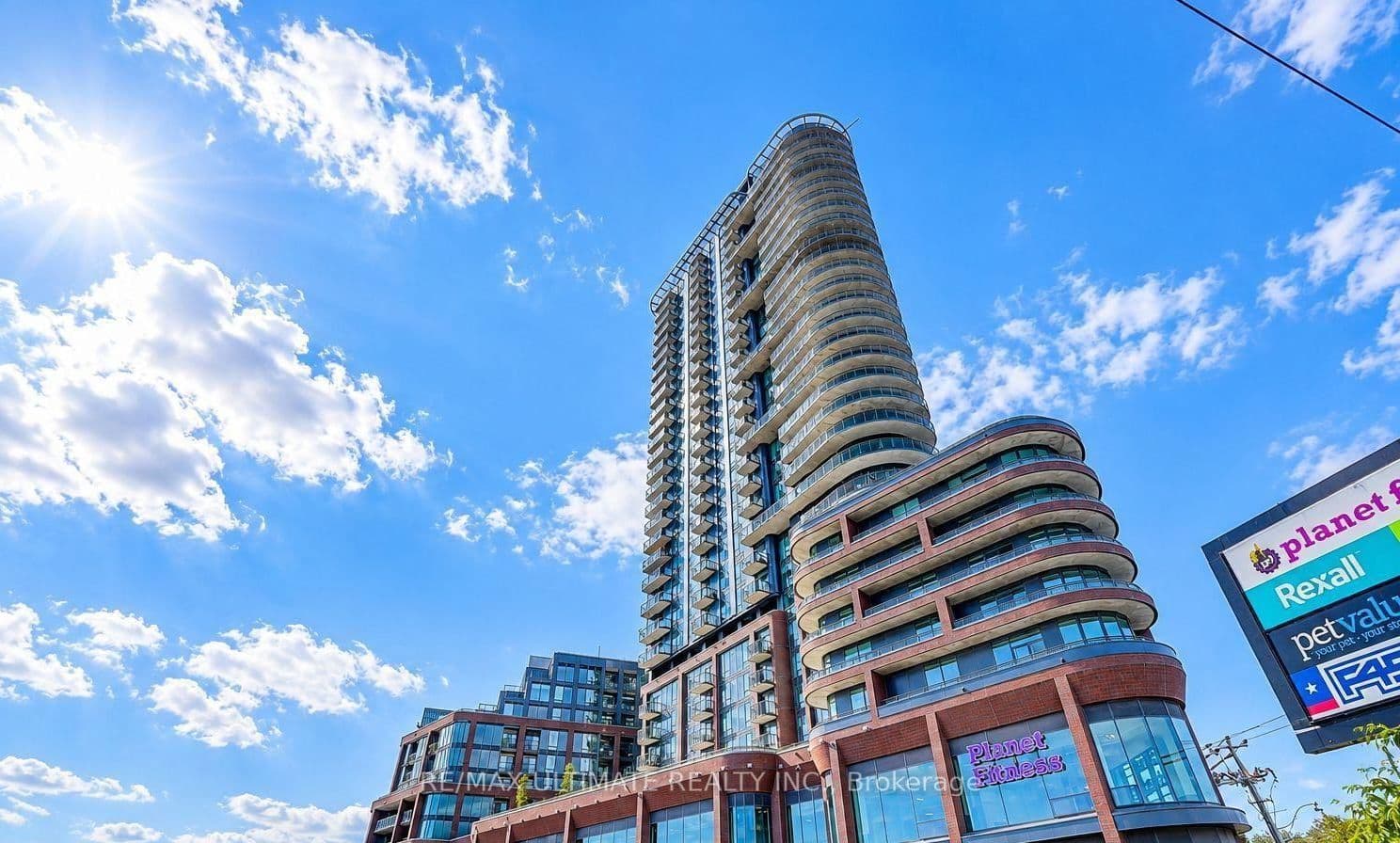 Suite 419 · Floor 4, Unit 419 · 1185 Dupont St