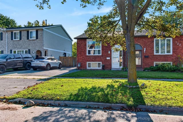 Semi-Detached at 130 Londonderry Street, Oshawa, ON L1J 6Z3
