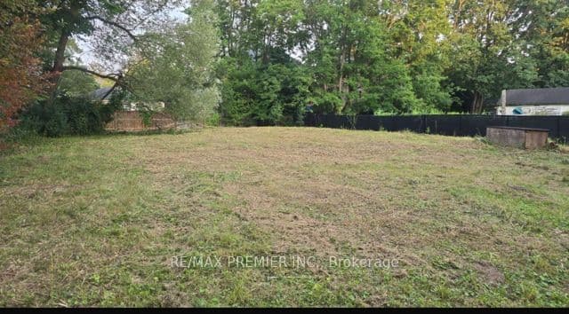Vacant Land at 0 Fergus Avenue, Richmond Hill, ON L4E 3C2