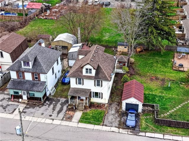 Detached at 122 South Cayuga Street W, Haldimand, ON N1A 1P5
