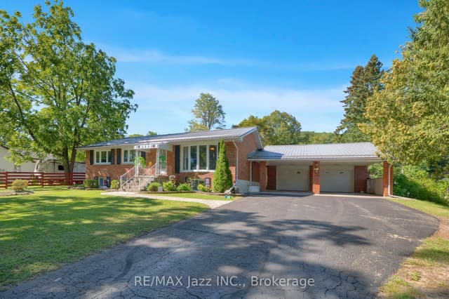 Detached at 480 Murray Street, Quinte West, ON K8V 5P4
