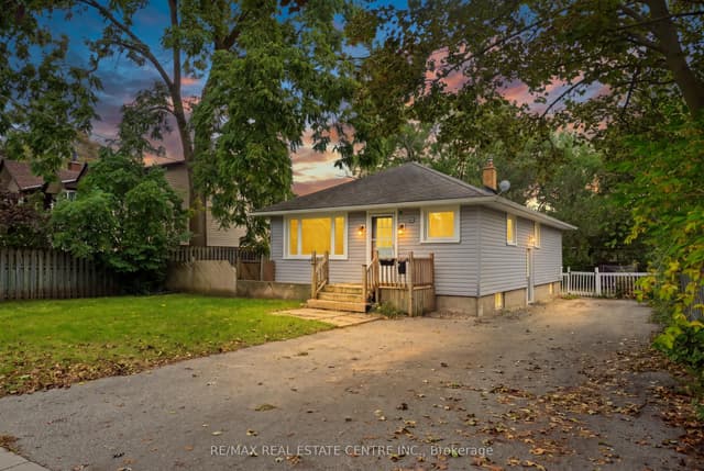 Detached at 226 Delhi Street, Guelph, ON N1E 4K2