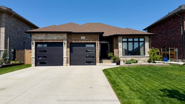 Detached at 213 Leitch Street, Dutton/Dunwich, ON N0L 1J0