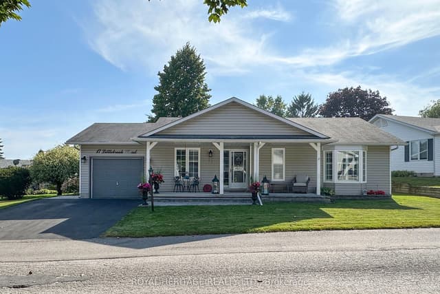 Detached at 17 Littlebrook Road, Clarington, ON L1B 1A4