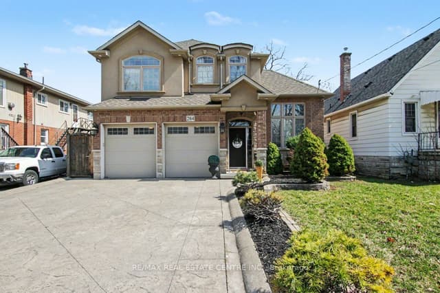 Detached at 284 Normanhurst Avenue, Hamilton, ON L8H 5N4