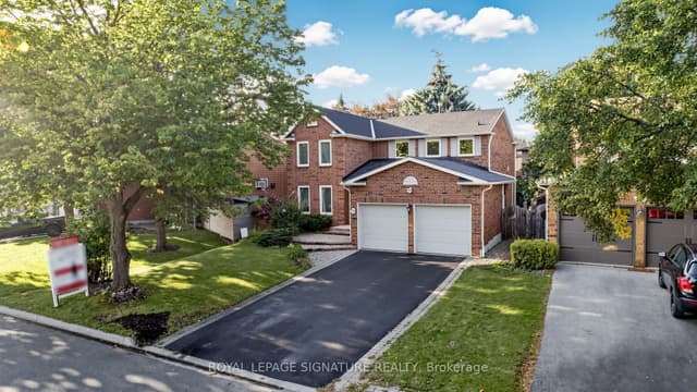 Detached at 16 Meyer Circle, Markham, ON L3P 4C2