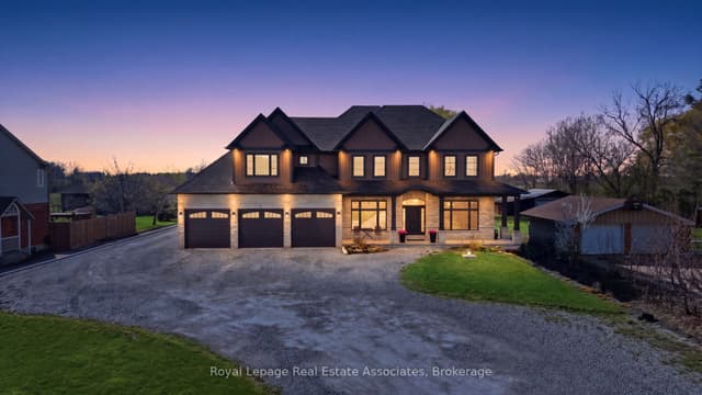 Detached at 43 Third Road E, Hamilton, ON L8J 3J5