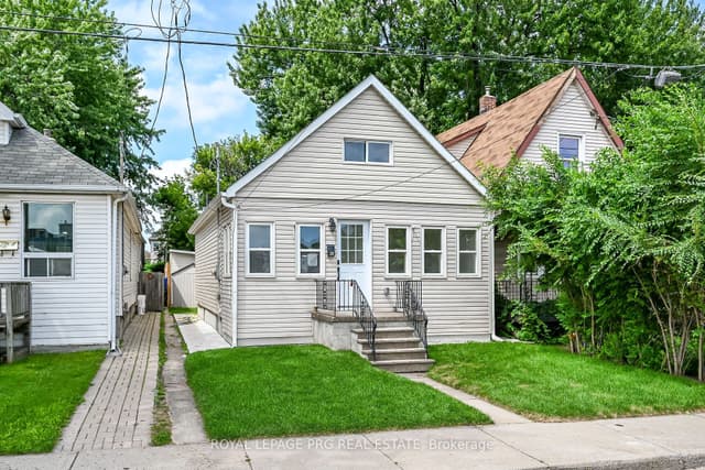 Detached at 29 Mckinstry Street, Hamilton, ON L8L 6C2