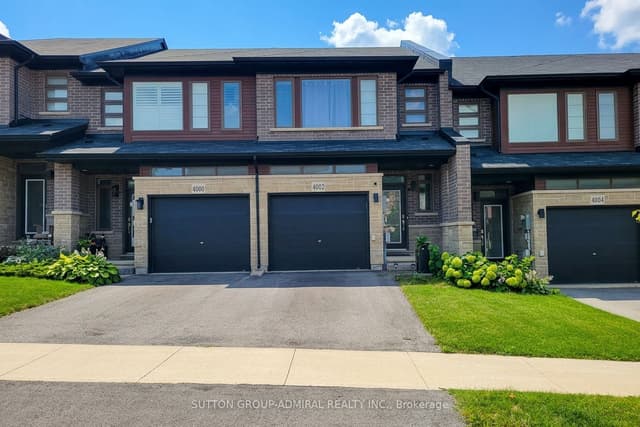 Att/Row/Townhouse at 4002 Crown Street, Lincoln, ON L3J 0S6