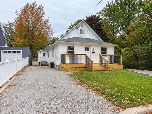 Detached at 64 BLEEKER Street 1, Orillia, ON L3V 5Z2