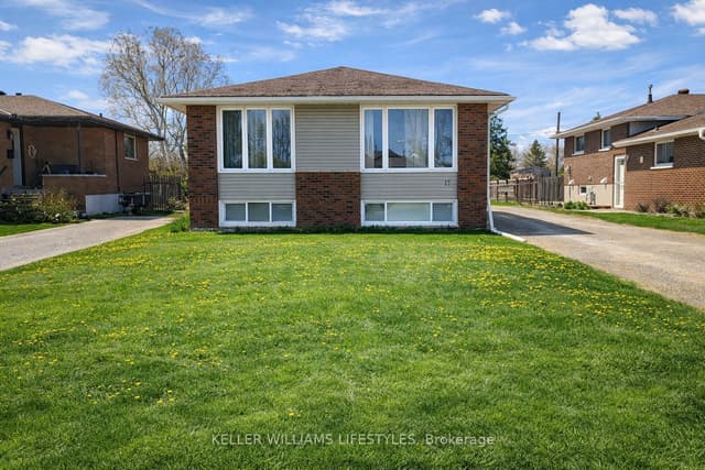 Detached at 17 Nightingale Drive, North Bay, ON P1A 2R1