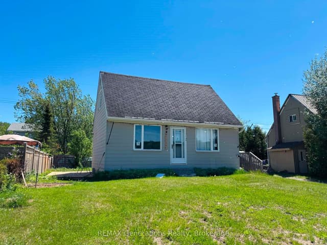 Detached at 16 Wenonah Drive, Manitouwadge, ON P0T 2C0
