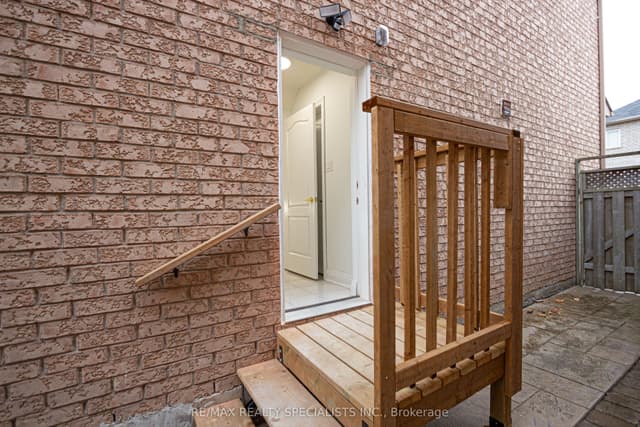 Detached at 5446 Tasha Drive Lower, Mississauga, ON L5M 6N5