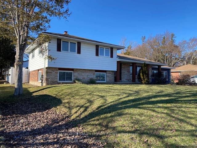 Detached at 552 Big Bay Point Road, Barrie, ON L4N 3Z5