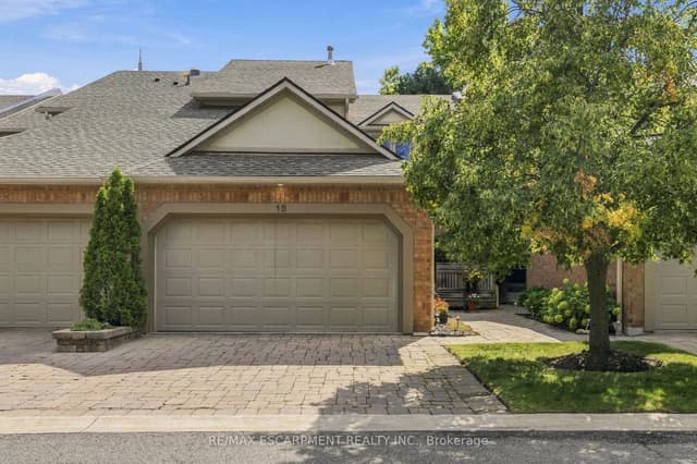 Condo Townhouse at 1724 The Chase 15, Mississauga, ON L5M 4P2