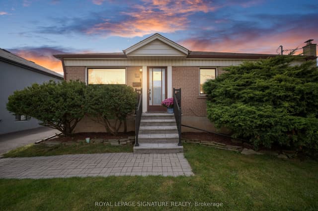 Detached at 81 Nash Drive, Toronto, ON M3M 2L6, Toronto W05