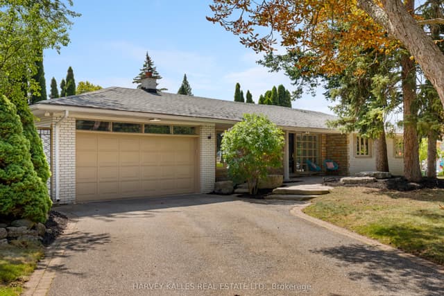 Detached at 215 Edenbridge Drive, Toronto, ON M9A 3G9, Toronto W08
