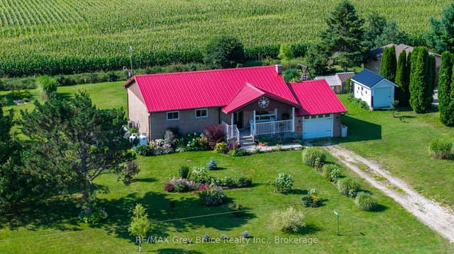 Detached at 404248 CONCESSION 20 Road, Georgian Bluffs, ON N0H 1S0
