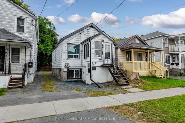 Duplex at 95 Lefebvre Avenue, Cornwall, ON K6H 5G6