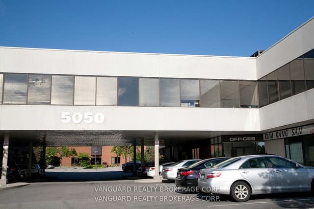 Office at 5050 Dufferin Street 206, Toronto, ON M3H 5T5, Toronto W05
