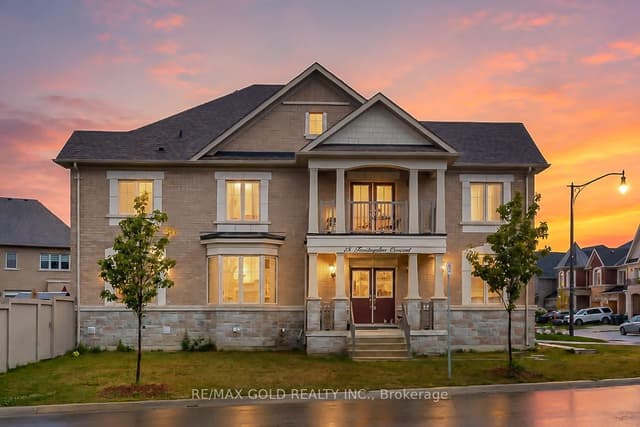 Detached at 15 Farringdon Crescent, Brampton, ON L7A 4Z5